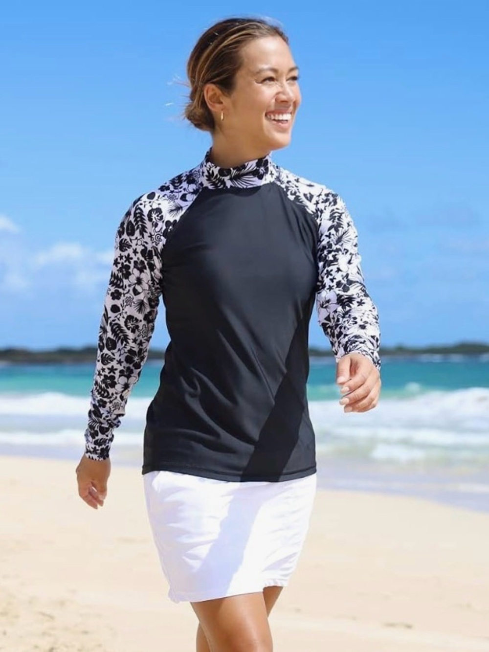 UV SKINZ Women’s Black Floral Sleeve Rash Guard Top - XL